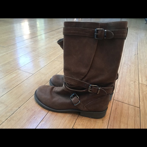 Kenneth Cole: Leather Buckle Boots W8 - Picture 3 of 7